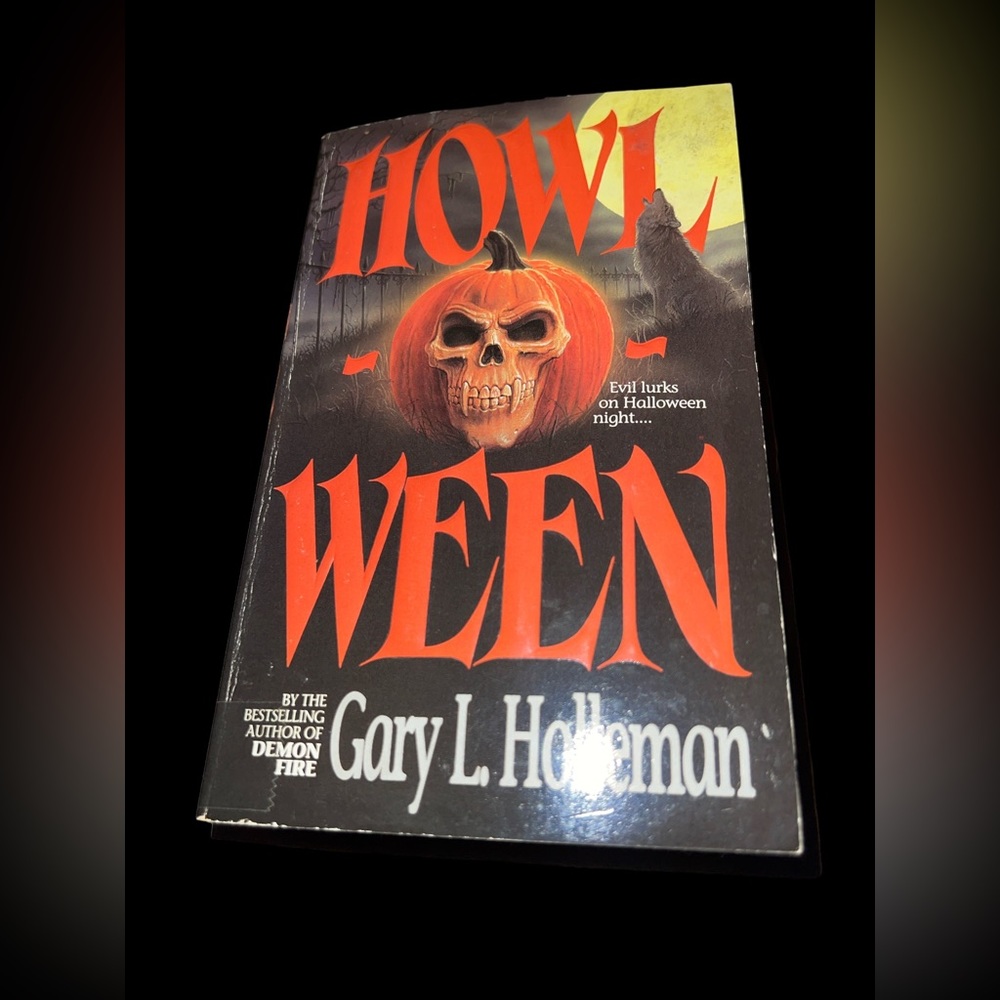 Howl-O-Ween by Gary L. Holleman